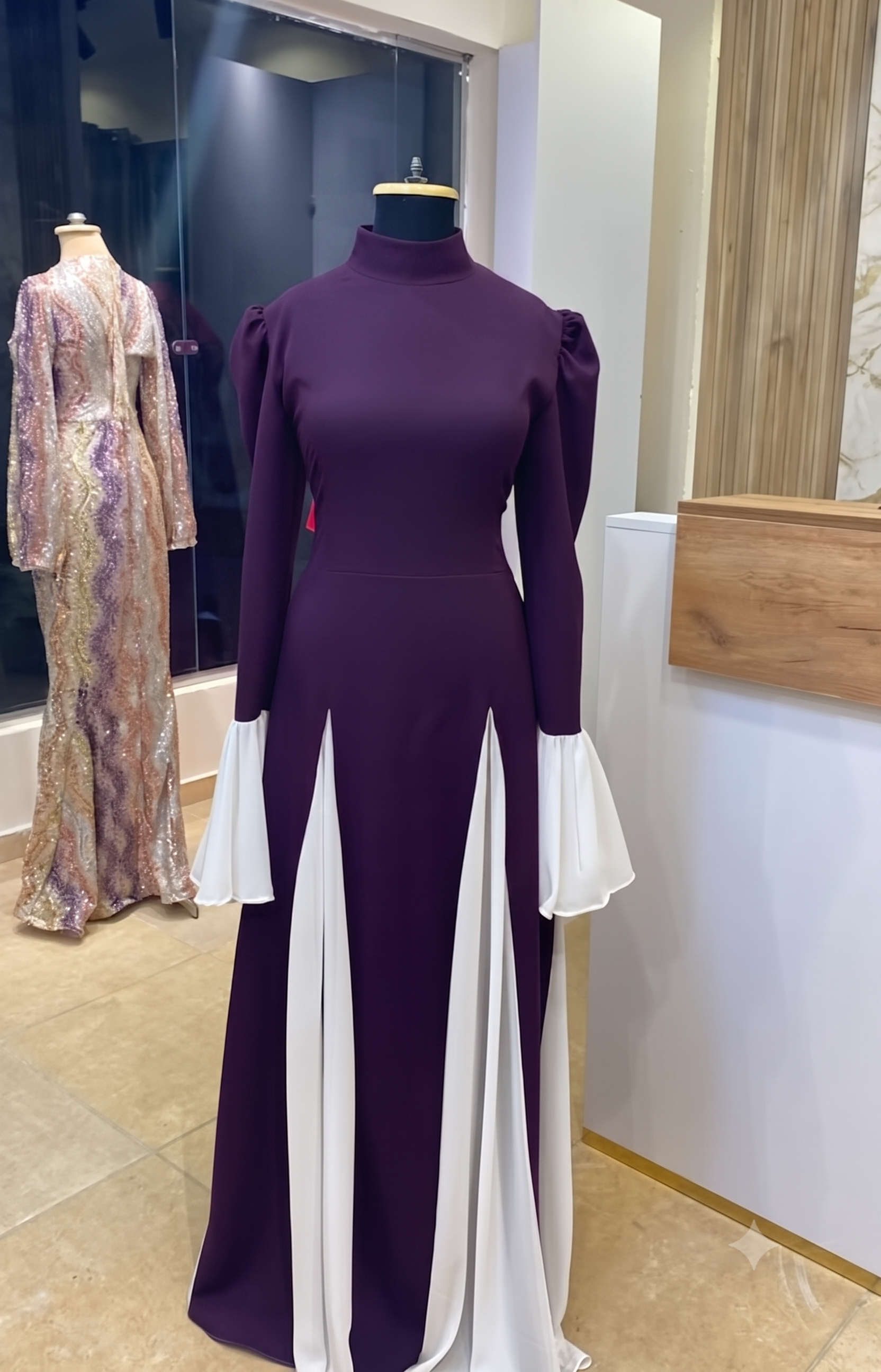 Purpul / White Dress